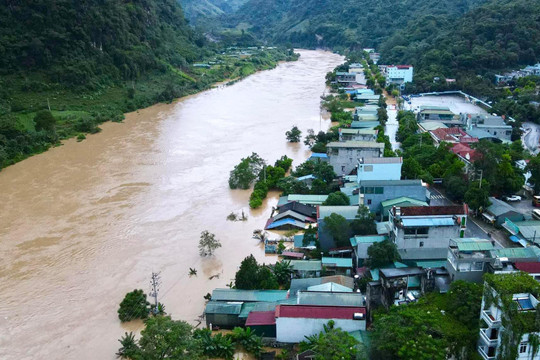 Cao Bằng tiếp tục sơ tán dân đến nơi an toàn