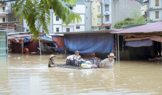 Chuyên gia chia sẻ cách phòng ngừa bệnh do vi khuẩn, ký sinh trùng trong mùa mưa lũ