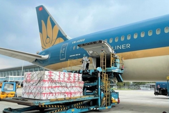 Vietnam Airlines, Bamboo Airways nhận vận chuyển miễn phí hàng cứu trợ cho vùng ảnh hưởng bão lũ miền Bắc