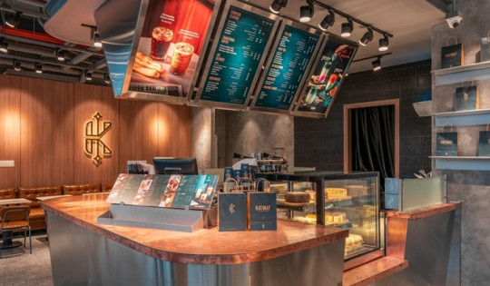 Katinat từng vượt mặt Starbucks ở Việt Nam về độ hot: Loạt 'chiêu' marketing gây sốt được tung ra trước ồn ào vạ miệng, mở ra tốc độ phủ sóng 'thần sầu'