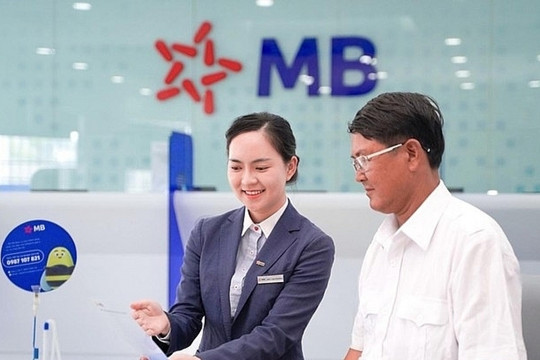 MBBank (MBB) tung gói vay 2.000 tỷ đồng hỗ trợ khách hàng sau bão lũ