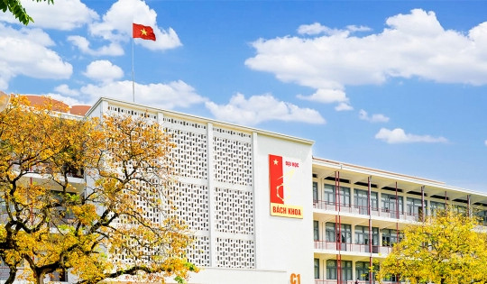 Trường đại học công lập có doanh thu cao nhất Việt Nam thông báo cộng điểm rèn luyện cho sinh viên đi xe buýt từ năm nay