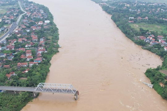 Bộ GTVT đề xuất dùng vốn ngân sách Trung ương xây cầu Phong Châu mới