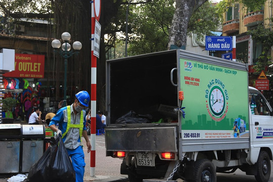 Phân loại rác tại nguồn: các địa phương vẫn kêu khó