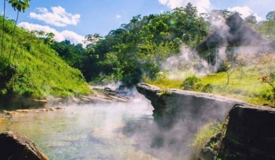 Dòng sông nóng nhất thế giới với nhiệt độ nước lên đến 100 độ C, nằm trong lòng rừng mưa lớn nhất hành tinh