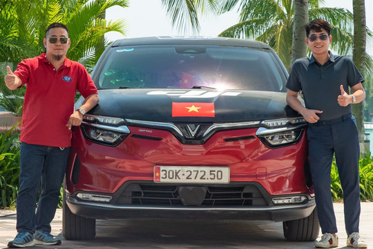 Chủ xe VinFast VF 8 ‘lên đồ’ chuẩn bị cho hành trình 16.000km khám phá ...