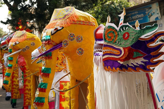 Đưa thủ phủ ‘cõi âm’ và làng nghề sơn mài vào tour cho khách quốc tế