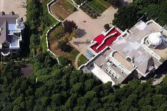 Cưỡng chế phá dỡ 'siêu biệt thự’ 2.000m2 phong cách ‘Nhà Trắng’ xây trái phép, yêu cầu chủ BĐS di dời khẩn cấp
