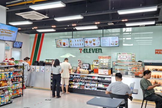 7-Eleven đóng cửa hơn 400 địa điểm, đứng trước nguy cơ bị thâu tóm: Chuyện gì đang xảy ra?