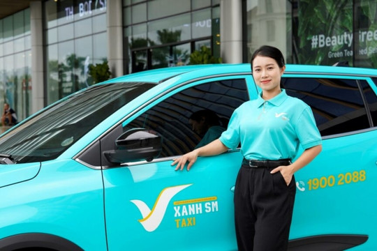 Hãng taxi điện Xanh SM của tỷ phú Phạm Nhật Vượng tuyển thêm 2.000 tài xế nữ