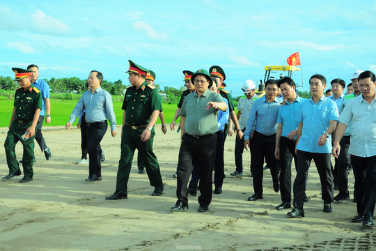 Thủ tướng: Phấn đấu có 600km cao tốc ĐBSCL vào năm 2025