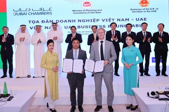 Vietnam Airlines ‘bắt tay’ Emirates và Etihad Airways