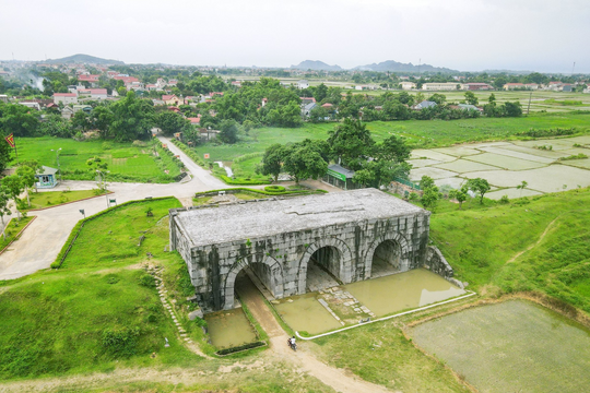 ‘Huy động’ 20.000m3 đá cùng 100.000m3 đất, Việt Nam xây dựng đại công trình bằng đá 600 năm tuổi cổ nhất Đông Nam Á, được công nhận Di sản Văn hóa Thế giới