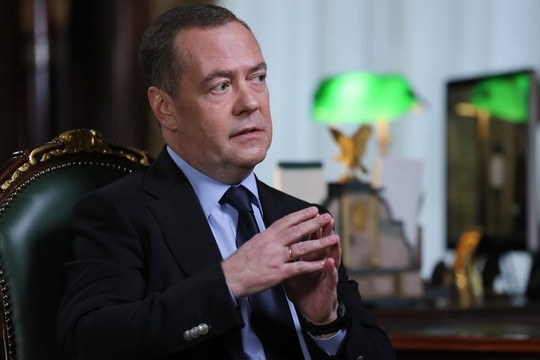 Ông Dmitry Medvedev: Phương Tây đánh giá thấp Nga về vũ khí hạt nhân