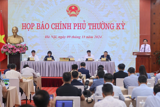 TỔNG THUẬT: Họp báo Chính phủ thường kỳ tháng 10