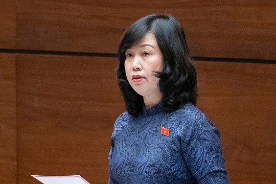 Hơn 9.000 nhân viên y tế nghỉ việc, cần chính sách giữ chân