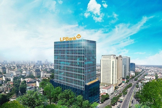 LPBank lên kế hoạch mua 5% cổ phần FPT