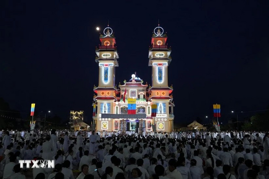 Thánh địa lớn nhất của tôn giáo ‘nội sinh’ tại Việt Nam: Được xây dựng trong 14 năm, nhân công không lấy vợ, cưới chồng trong suốt thời gian thi công