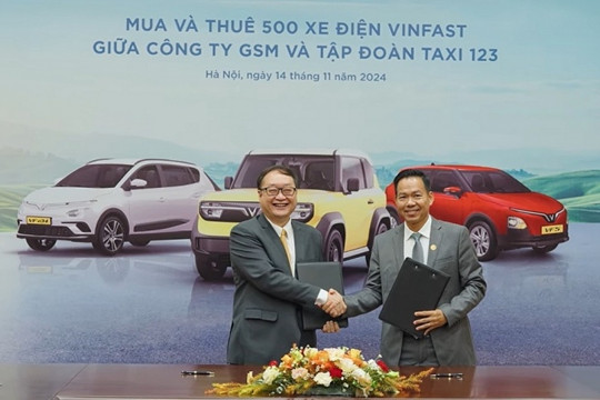 Hãng taxi 15 tuổi tại Hà Nội 'chốt' hợp đồng thuê, mua 500 xe điện VinFast từ Xanh SM