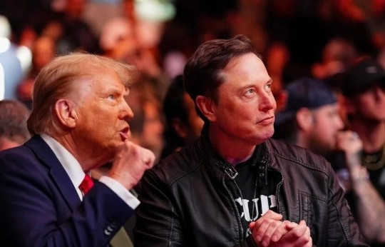 Rộ tin tỷ phú Elon Musk tranh cãi 'nảy lửa' với cố vấn lâu năm của ông Trump