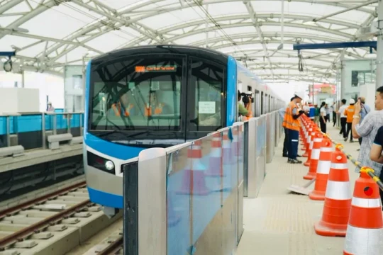 Người dân được đi Metro số 1 miễn phí trong 30 ngày