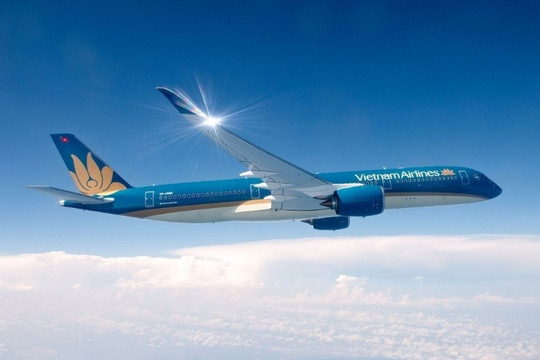 Vietnam Airlines (HVN) được quốc tế vinh danh 'Hãng hàng không 5 sao xuất sắc'