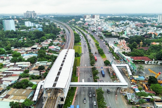 Đông Nam Bộ có đoạn đường 10km qua 3 tỉnh thành giàu bậc nhất cả nước, dọc tuyến là loạt công trình quan trọng của khu vực