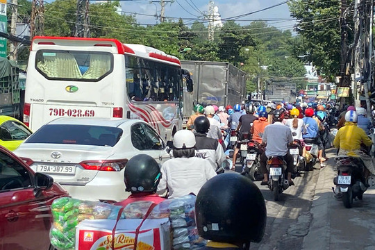 Cấm ô tô trên 29 chỗ đi vào trung tâm TP. Nha Trang giờ cao điểm