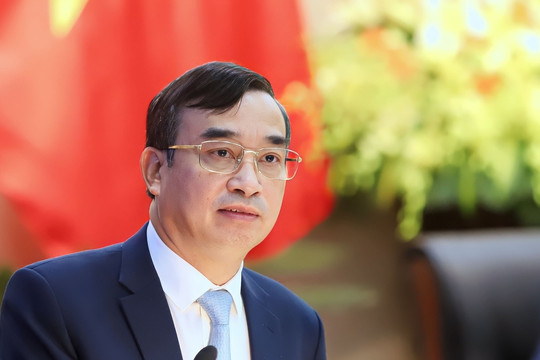 Chủ tịch Đà Nẵng kêu gọi cán bộ có ô tô nên trả nhà ở xã hội đang thuê