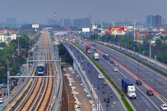 Tập đoàn CRSC Trung Quốc muốn cung cấp các sản phẩm, dịch vụ đường sắt cho dự án metro tại TP. HCM