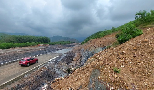 Đà Nẵng đề xuất khai thác đất tại ngọn đồi xảy ra sạt lở ở tuyến vành đai phía Tây