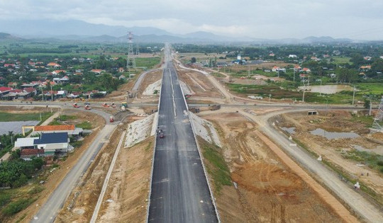 Tập đoàn Sơn Hải đề xuất khai thác sớm, miễn thu phí 1 năm tuyến cao tốc 12.000 tỷ: Liệu có khả thi?