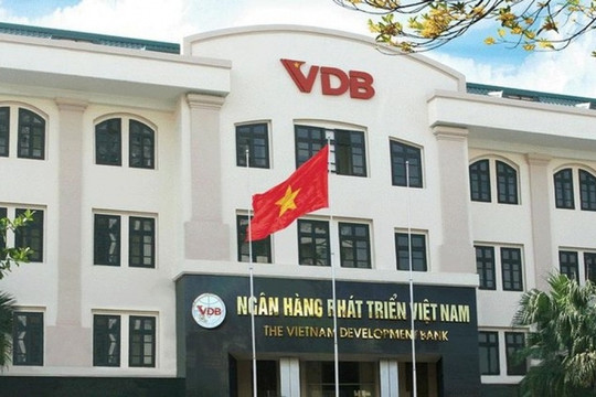 Sau khi ‘thay da đổi thịt’, Ngân hàng Phát triển Việt Nam (VDB) đã giảm được nợ xấu, kinh doanh bắt đầu có lãi