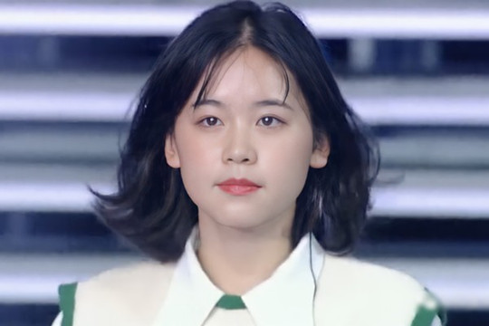 'Thần đồng' Toán học 14 tuổi vào Đại học Thanh Hoa, 18 tuổi học lên Tiến sĩ, 'gây bão' mạng tại chương trình 'Siêu trí tuệ'
