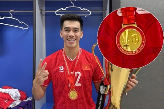 Nguyễn Tiến Linh nhận huy chương ‘Á quân’ dù chiến thắng tại ASEAN Cup 2024