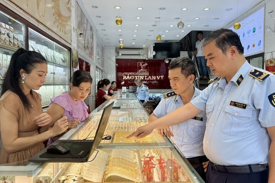 Chỉ còn ít ngày nữa: Việc mua bán vàng sẽ có những quy định mới, giao dịch từ 20 triệu sẽ bằng hình thức này, người dân cần lưu ý