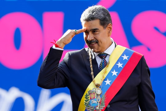 Tổng thống Venezuela Nicolás Maduro nhậm chức nhiệm kỳ 3 giữa sóng gió bủa vây