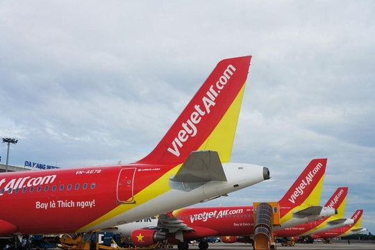 Xuyên tạc xúc phạm danh dự lãnh đạo Vietjet, 2 cá nhân vừa bị xử phạt