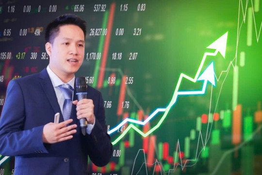 VN-Index liên tục 'lùi bước' sau khi tạo đỉnh 1.304 điểm: Dòng tiền có đang rút lui?