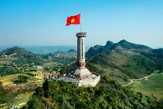 Vùng đất địa đầu Tổ quốc ‘bùng nổ’ trên bản đồ du lịch, đứng đầu tìm kiếm của khách quốc tế