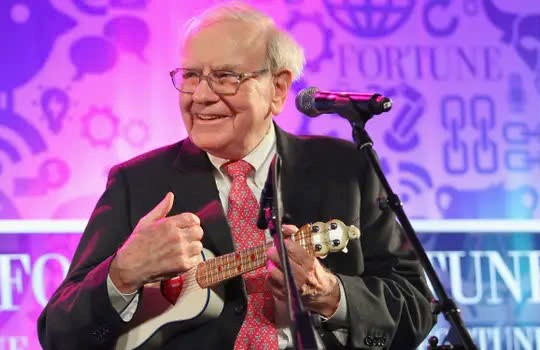 Pha thoát hàng ‘thần sầu’ của Warren Buffett: Xả 134 tỷ USD cổ phiếu, ôm núi tiền mặt ngay trước khoảnh khắc sụp đổ của thị trường