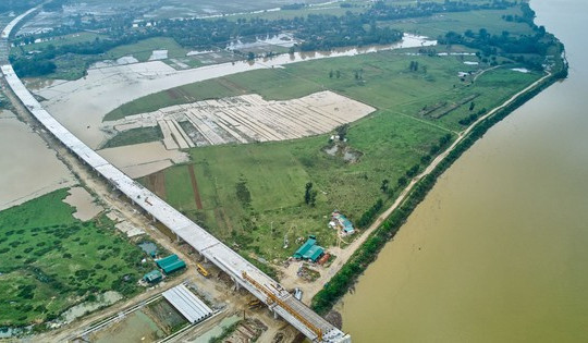 Phó Thủ tướng ra chỉ đạo 'nóng' đối với 5 dự án thành phần thuộc tuyến cao tốc Hà Tĩnh - Quảng Trị, quy mô vốn gần 50.000 tỷ