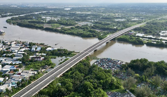 TP. HCM đầu tư hàng chục nghìn tỷ phục vụ kết nối đến huyện duy nhất giáp biển của thành phố