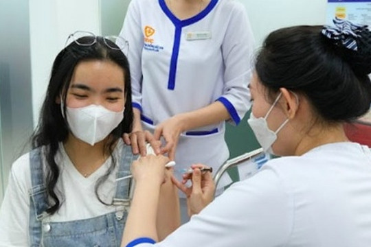 Giá vaccine sốt xuất huyết quá cao, Bộ Y tế nói gì?