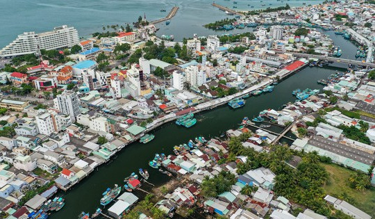 TP đảo đầu tiên của Việt Nam vừa được công nhận đô thị loại I sắp tinh gọn đơn vị hành chính cấp xã, phường