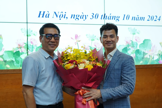 NSƯT kế nhiệm Xuân Bắc làm lãnh đạo Nhà hát Kịch Việt Nam: Từng bị ‘ghét cay ghét đắng’ vì 1 vai diễn, là nghệ sĩ quen mặt trong loạt phim truyền hình đình đám