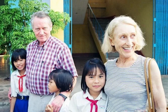 Tỷ phú 'hào phóng' với Việt Nam: Qua đời ở tuổi 92 cho đi hết 8 tỷ USD tài sản làm từ thiện, là ‘người hùng’ truyền cảm hứng cho Bill Gates, Warren Buffett