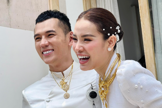 Cô gái An Giang được chồng trẻ diễn viên mang 88 cây vàng hỏi cưới, sinh liền 2 quý tử trong hơn 1 năm