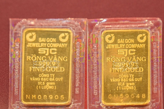 Giá vàng hôm nay 6/4/2025 rời xa đỉnh cao, lùi về mốc 100 triệu đồng/lượng