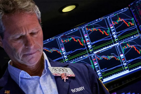 Dow Jones mất 1.700 điểm, S&P 500 giảm gần 6%